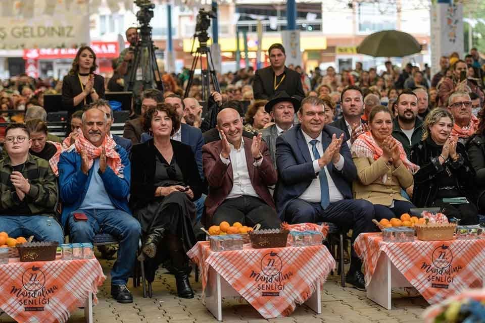 İzmir B&uuml;y&uuml;kşehir Belediye Başkanı Tun&ccedil; Soyer'in, Seferihisar Belediye Başkanlığı d&ouml;neminde
