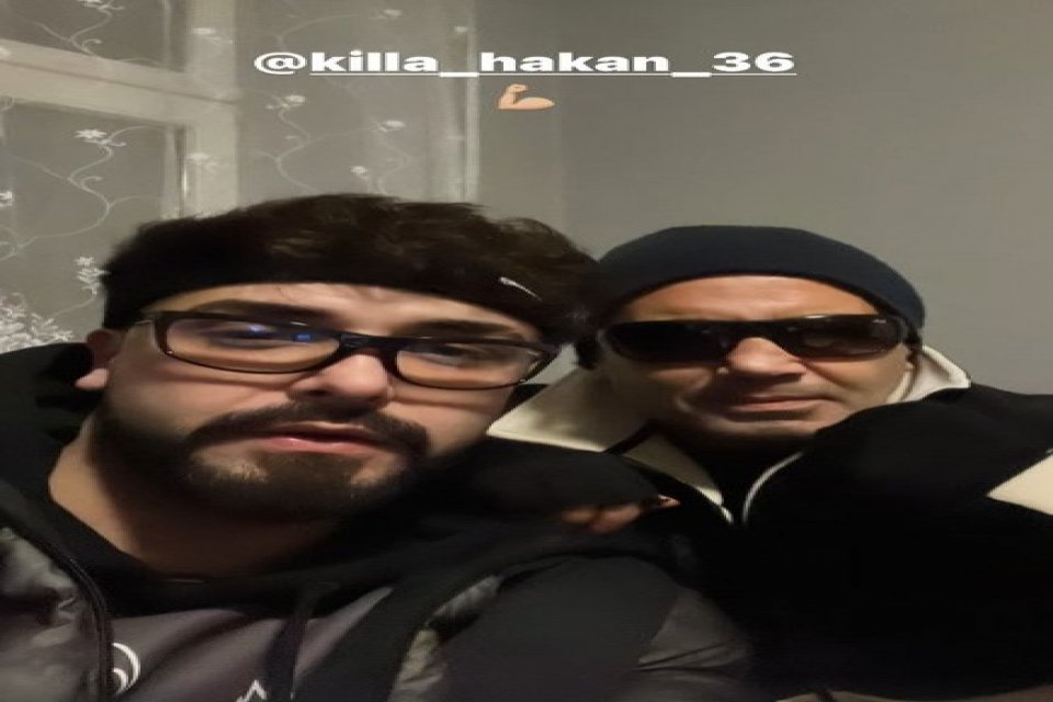 Konser i&ccedil;in Almanya'ya giden rap&ccedil;i Sefo, bir ay boyunca yoğun