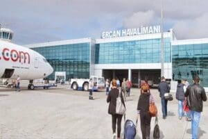 Ercan havalimanında isim değişikliği şehit Pilot Binbaşı Fehmi Ercan&rsquo;ın ailesini