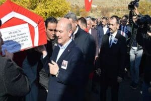 İzmir Adliyesi'ne y&ouml;nelik ter&ouml;r saldırısını canı pahasına &ouml;nleyen, &ccedil;ıkan &ccedil;atışmada