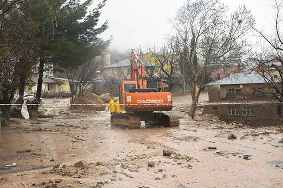 Adıyaman'da 1,5 yaşındaki Zeynep Z&uuml;mra Tekdal'ın cansız bedenine ulaşıldı. B&ouml;ylece