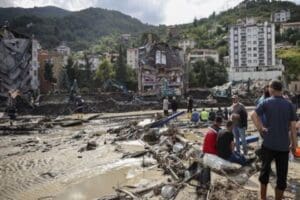 AFAD, sel nedeniyle Kastamonu'da 62, Sinop'ta 14 ve Bartın'da 1