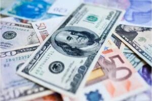 Ekonomist Sel&ccedil;uk Ge&ccedil;er dolar kurunun 18.55 lirayı g&ouml;rd&uuml;kten sonra doların