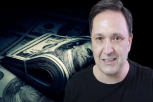 Ekonomist Sel&ccedil;uk Ge&ccedil;er, son dolar yorumu ile şaşırttı. Dolarda gerileme