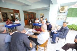 Yerel y&ouml;netimlerin zor koşullar altında &uuml;retime devam etmeye &ccedil;alışan &ccedil;ift&ccedil;ilere