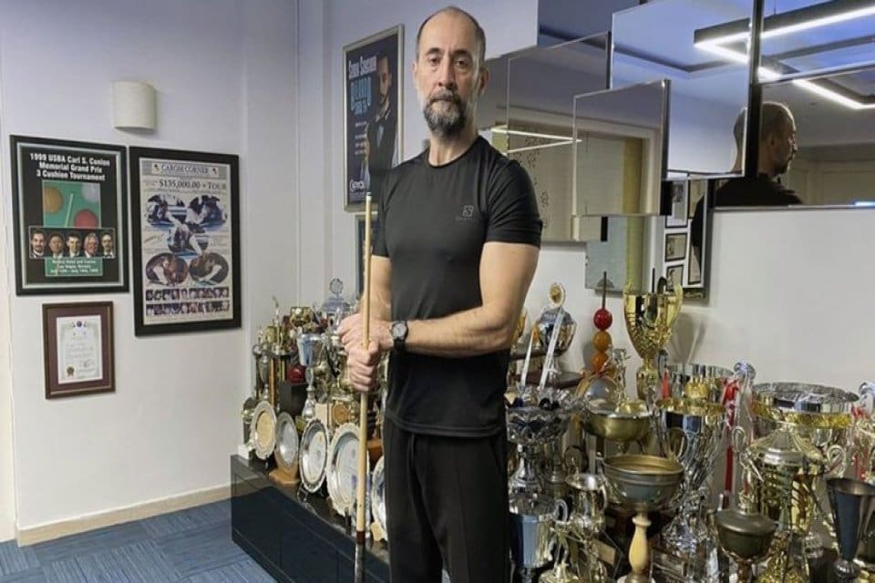 D&uuml;nyaca &uuml;nl&uuml; milli bilardocu Semih Saygıner, "D&uuml;nya şampiyonluğu kazandığım ıstakamı