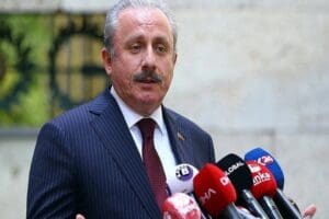Meclis Başkanı Mustafa Şentop, Meclis tutanaklarında K&uuml;rt&ccedil;e i&ccedil;in 'bilinmeyen dil'