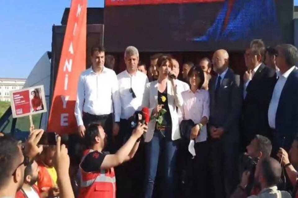 4 yıl 11 ay hapis cezası Yargıtay tarafından onanan CHP