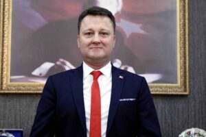 CHP Genel Merkezi tarafından ihraç istemiyle Disiplin Kurulu'na sevk edilince