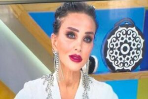 Ge&ccedil;irdiği mide ameliyatlarının ardından sağlık problemleriyle boğuşan Seren Serengil'in acil