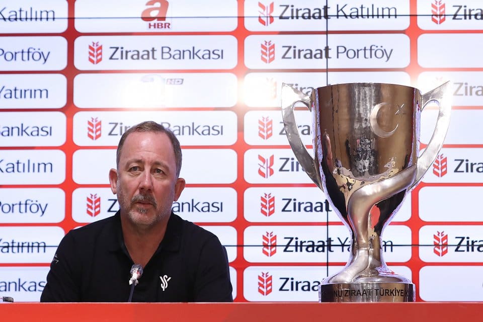Ziraat T&uuml;rkiye Kupası'nın finalinde yarın Fraport-TAV Antalyaspor'la karşılaşacak S&uuml;per Lig
