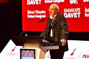 İzmir B&uuml;y&uuml;kşehir Belediyesi tarafından d&uuml;zenlenen İkinci Y&uuml;zyılın İktisat Kongresi kapsamında