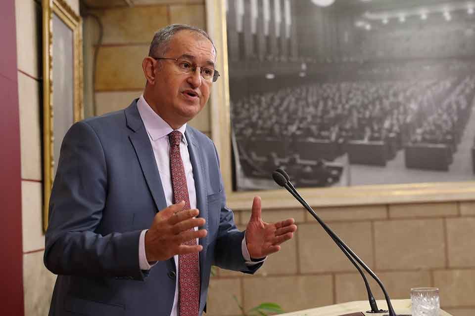 Cumhuriyet Halk Partisi (CHP) İzmir Milletvekili Atila Sertel, Cumhurbaşkanı Recep