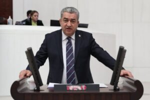 İzmir Milletvekili Bedri Serter, Ak Parti tarafından TBMM’ye sunulmuş olan