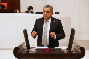 Cumhuriyet Halk Partisi İzmir Milletvekili Bedri Serter, Küçük ve Orta