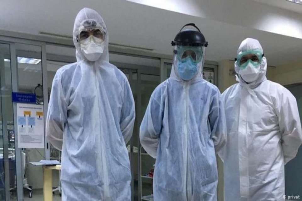 Sağlık ve Sosyal Hizmet Emek&ccedil;ileri Sendikası (SES), son g&uuml;nlerde hekimlere