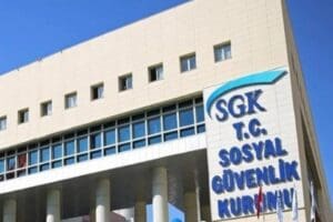 SGK, EYT başvuruları i&ccedil;in yasanın Resmi Gazete'de yayımlanması gerektiğini duyurdu.