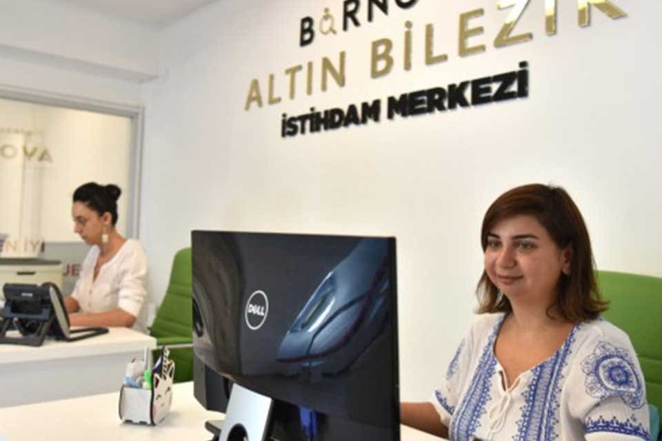 Bornova Belediyesi, Altın Bilezik Projesi kapsamında kadınlara y&ouml;nelik istihdam &ccedil;alışmalarında