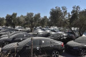 İzmir'de &Ouml;zel T&uuml;ketim Vergisi (&Ouml;TV) indirimi sonrası bayilerde ara&ccedil; kalmadığını