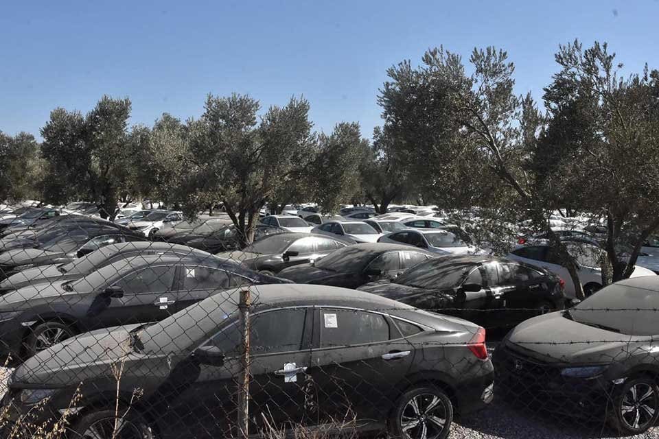 İzmir'de &Ouml;zel T&uuml;ketim Vergisi (&Ouml;TV) indirimi sonrası bayilerde ara&ccedil; kalmadığını