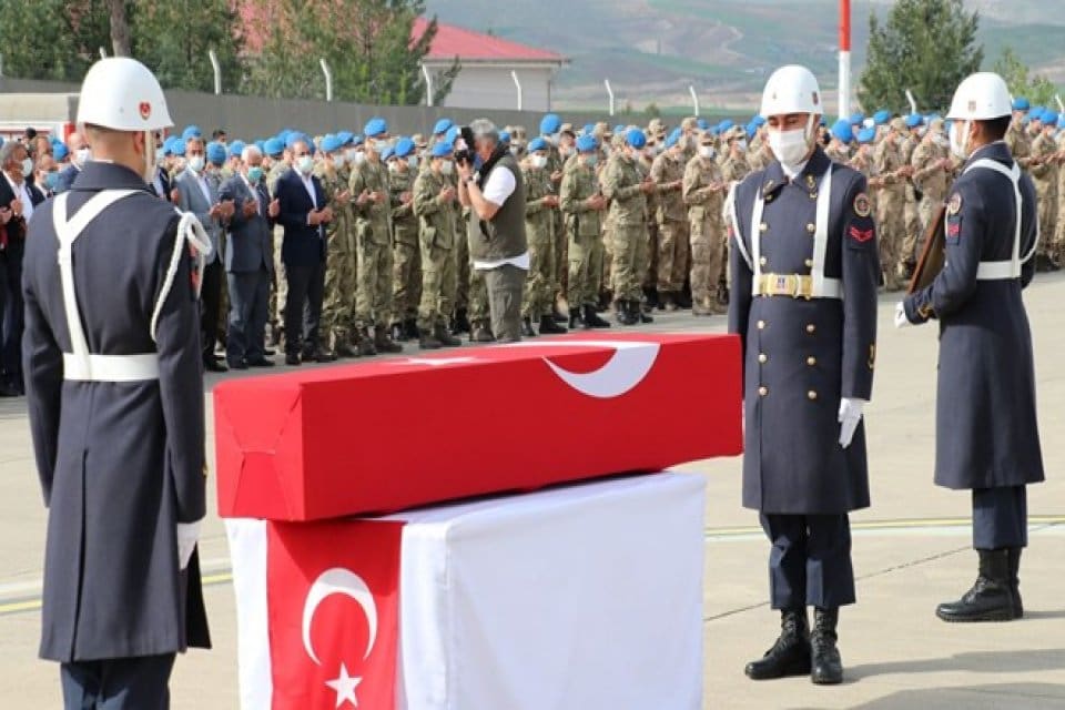Siirt'in Eruh il&ccedil;esinde, ter&ouml;r &ouml;rg&uuml;t&uuml; PKK'ya y&ouml;nelik operasyonda şehit olan