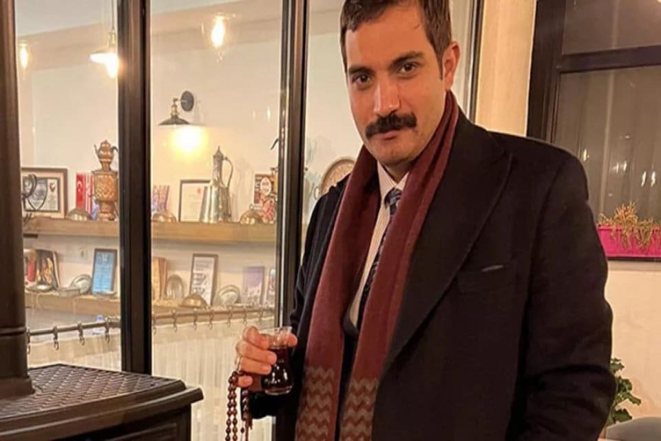 Eski &Uuml;lk&uuml; Ocakları Eğitim ve K&uuml;lt&uuml;r Vakfı Genel Başkanı ve