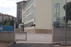 El&acirc;zığ&rsquo;da, okulun 2&rsquo;nci katından atlayan 7'nci sınıf &ouml;ğrencisi M.&Ouml;.'n&uuml;n (12)