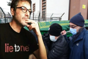 Sinema yazarı Murat &Ouml;zer, Adapazarı'nda son yolculuğuna uğurlandı.. Cenazeye sinema