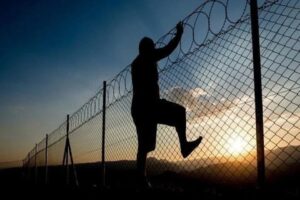 Edirne'de, yasa dışı yollarla Yunanistan'a ge&ccedil;meye &ccedil;alışan 3 FET&Ouml;/PDY ş&uuml;phelisi,