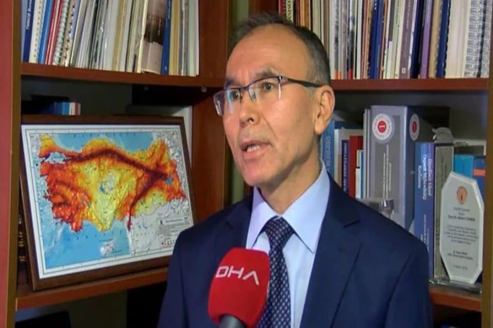 Gazi &Uuml;niversitesi Deprem M&uuml;hendisliği Uygulama ve Araştırma Merkezi'nde g&ouml;revli Do&ccedil;.