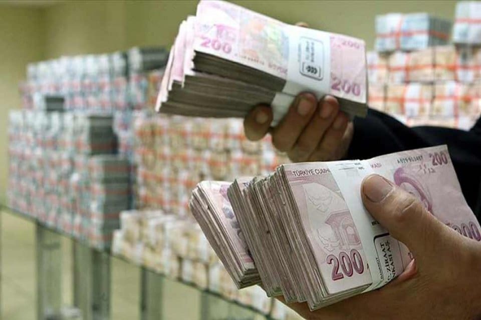 TBMM&rsquo;ye sunulan 2023 yılı b&uuml;t&ccedil;e yasa teklifiyle 5 siyasi partiye