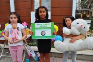 Manisa'nın Şehzadeler il&ccedil;esinde yaşları 6 ile 8 yaş arasında değişen
