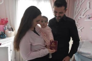 D&uuml;nyaya geldikten 9 g&uuml;n sonra SMA teşhisi konulan ve topuktan