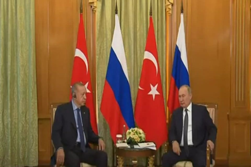 Cumhurbaşkanı Recep Tayyip Erdoğan, Rus mevkidaşı Vladimir Putin&rsquo;in daveti &uuml;zerine