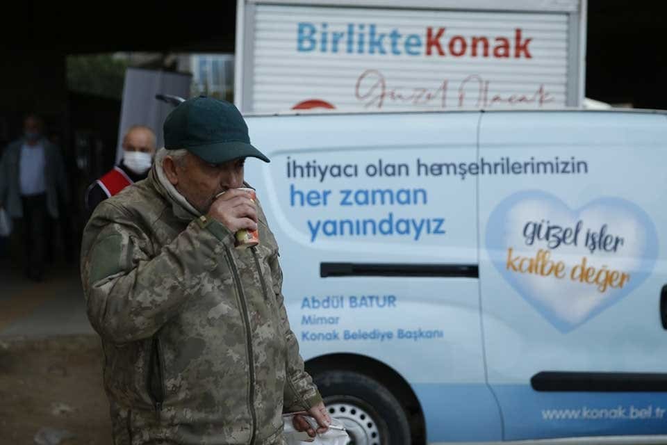 Konak Belediyesi&rsquo;nin ikram ara&ccedil;ları, her kış olduğu gibi bu kış