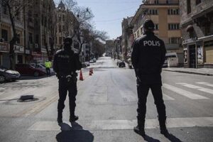 Türkiye'de bu akşam saat 21.00'de başlayacak sokağa çıkma kısıtlaması, 4