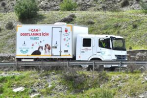 İzmir B&uuml;y&uuml;kşehir Belediyesi kırsal il&ccedil;elerdeki can dostlar i&ccedil;in mobil hizmet