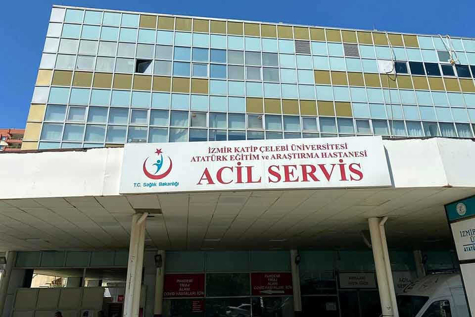 İZMİR'de, sokakta tabancayla vurulan Mehmet Sertan Yener (46), hayatını kaybetti.