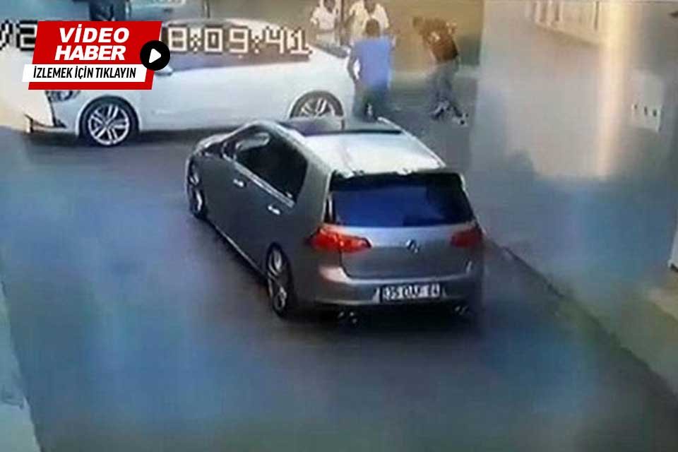 İzmir'in Konak il&ccedil;esinde Murat K.'nın, kendisini ihbar ettiğini d&uuml;ş&uuml;nd&uuml;ğ&uuml; Savaş