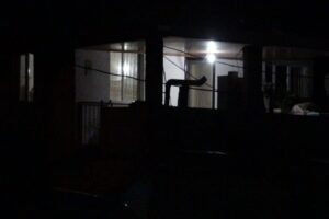 İZMİR'in Buca il&ccedil;esinde, bir kadın kesici ve delici aletle &ouml;ld&uuml;r&uuml;ld&uuml;.