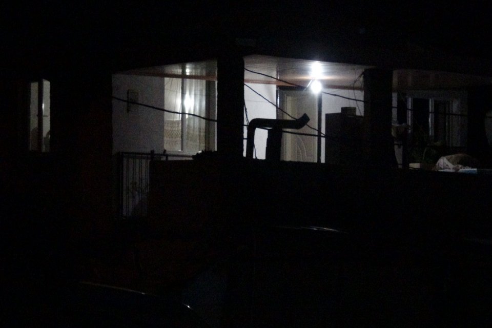 İZMİR'in Buca il&ccedil;esinde, bir kadın kesici ve delici aletle &ouml;ld&uuml;r&uuml;ld&uuml;.