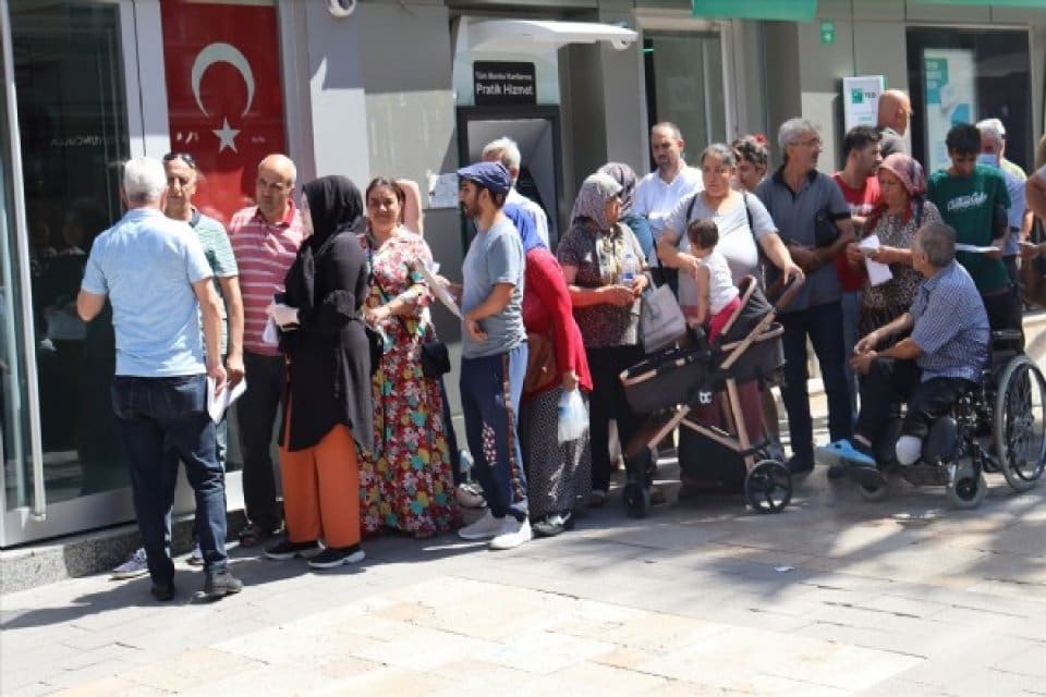 Cumhurbaşkanı Recep Tayyip Erdoğan'ın a&ccedil;ıkladığı Cumhuriyet tarihinin en b&uuml;y&uuml;k sosyal
