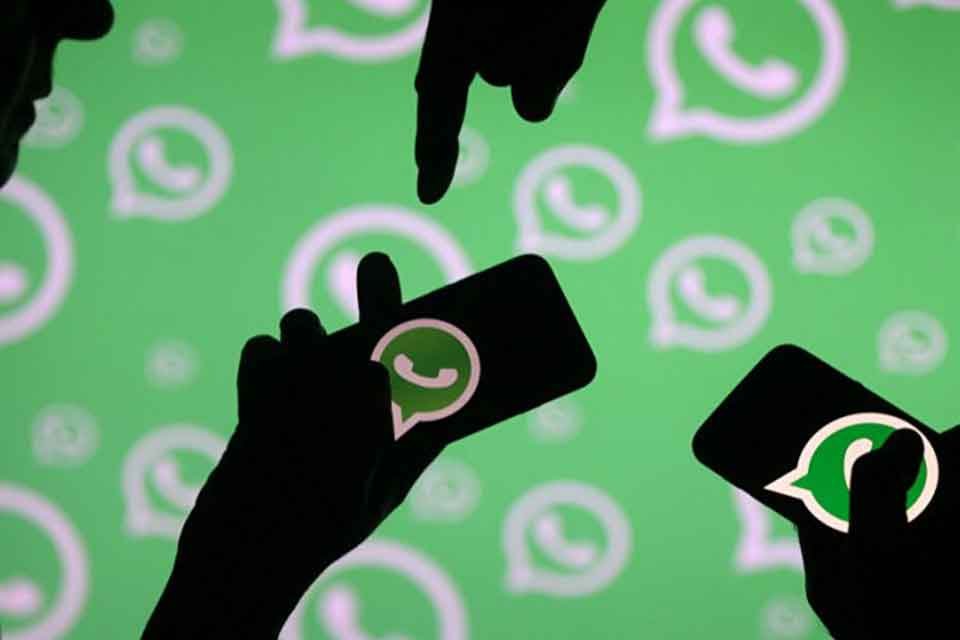 Sosyal medya düzenlemesinde 'WhatsApp grubu' detayı Hürriyet yazarı Hande Fırat, Dezenformasyon yasasındaki 'anlık mesajlaşma uygulamaları gibi şebekeler