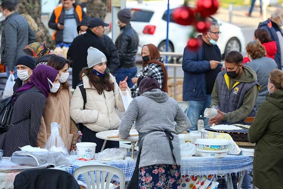 Pandemi&nbsp;d&ouml;neminde hayata ge&ccedil;irdiği kırsal kalkınma hamlesiyle hem &uuml;reticinin hem t&uuml;keticinin
