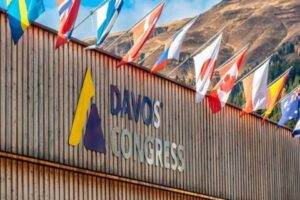 İsvi&ccedil;re'nin Davos kasabasında d&uuml;zenlenecek D&uuml;nya Ekonomi Forumu'nda Rusya, Sovyet iktidarından