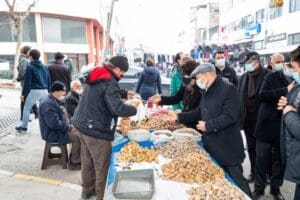 İzmir B&uuml;y&uuml;kşehir Belediye Başkanı Tun&ccedil; Soyer, K&uuml;&ccedil;&uuml;k Menderes havzası turunun