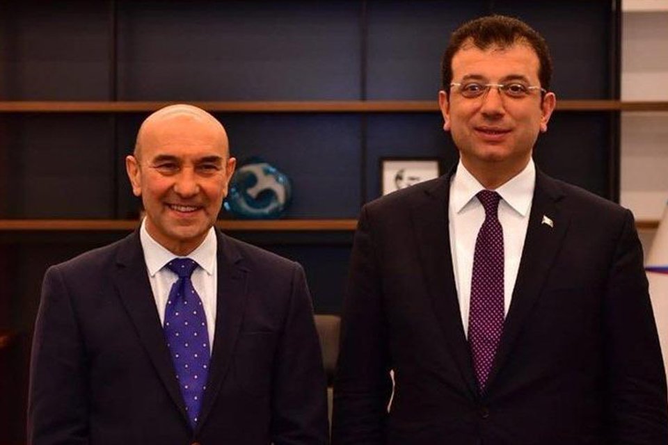 İzmir B&uuml;y&uuml;kşehir Belediye Başkanı Tun&ccedil; Soyer, Ordu Valisi Seddar Yavuz'a