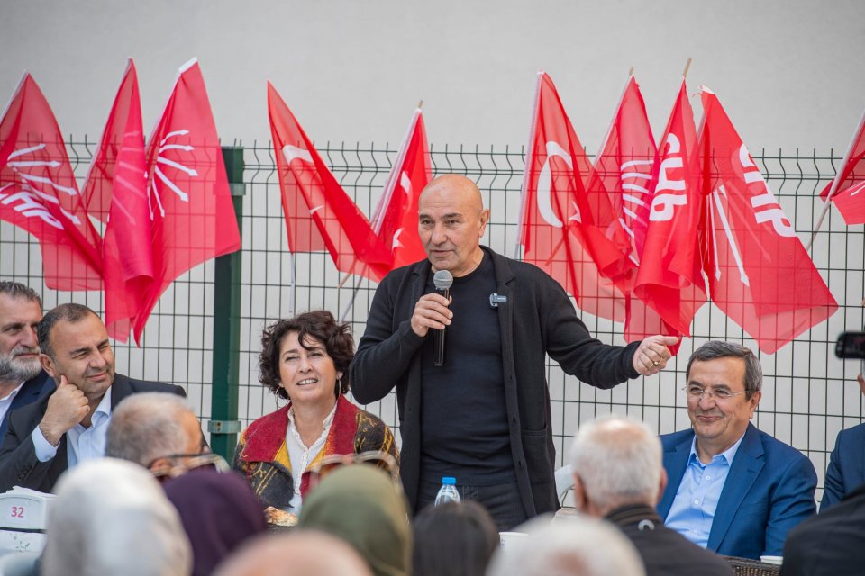 İzmir Büyükşehir Belediye Başkanı Tunç Soyer, Kadifekale ve Çimentepe mahallelerinin