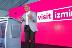 İzmir B&uuml;y&uuml;kşehir Belediyesi ve İzmir Vakfı Başkanı Tun&ccedil; Soyer, dijital