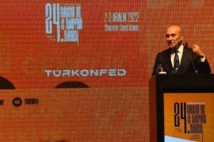 İzmir B&uuml;y&uuml;kşehir Belediye Başkanı Tun&ccedil; Soyer, T&uuml;rk Girişim ve İş